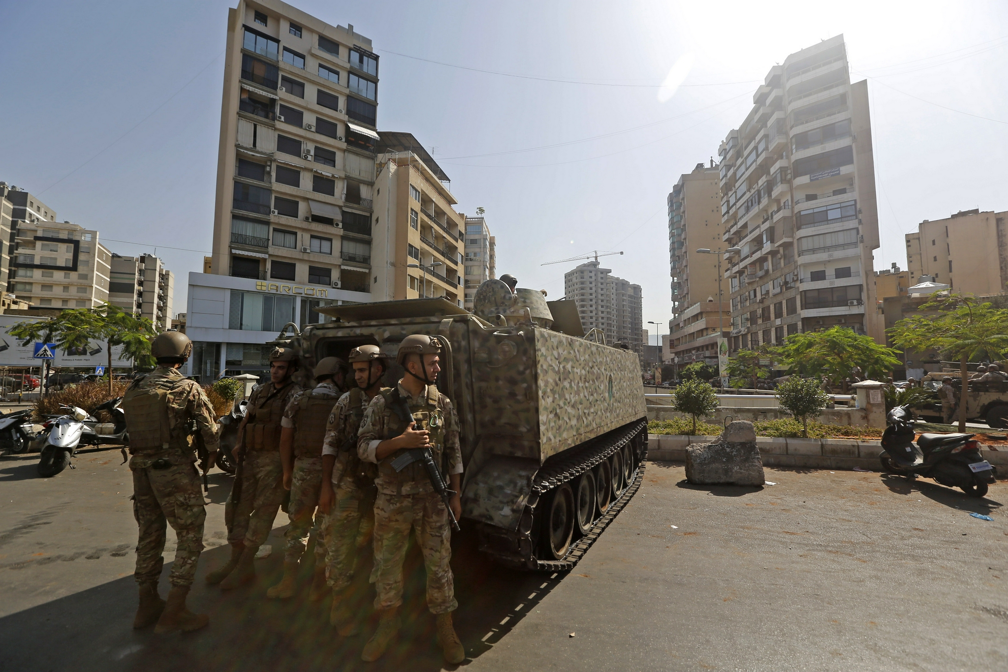 黎巴嫩贝鲁特发生枪击事件