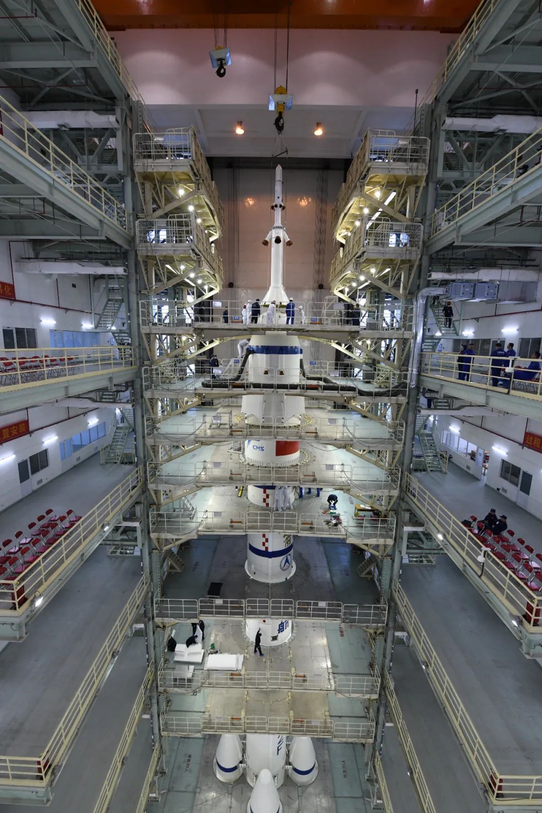 要送3名航天员上天和的火箭有何特别之处