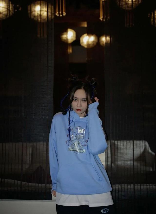 沈梦辰卖二手衣服虚定原价3倍 被网友曝曾卖假货(图6)