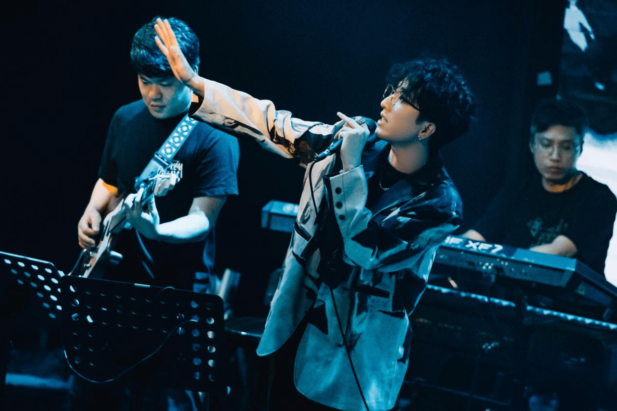 李常超十年超时专场演唱会上海站圆满收官