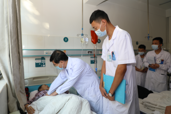 唐山同仁医院切包皮临时加项 工商信息显示已注