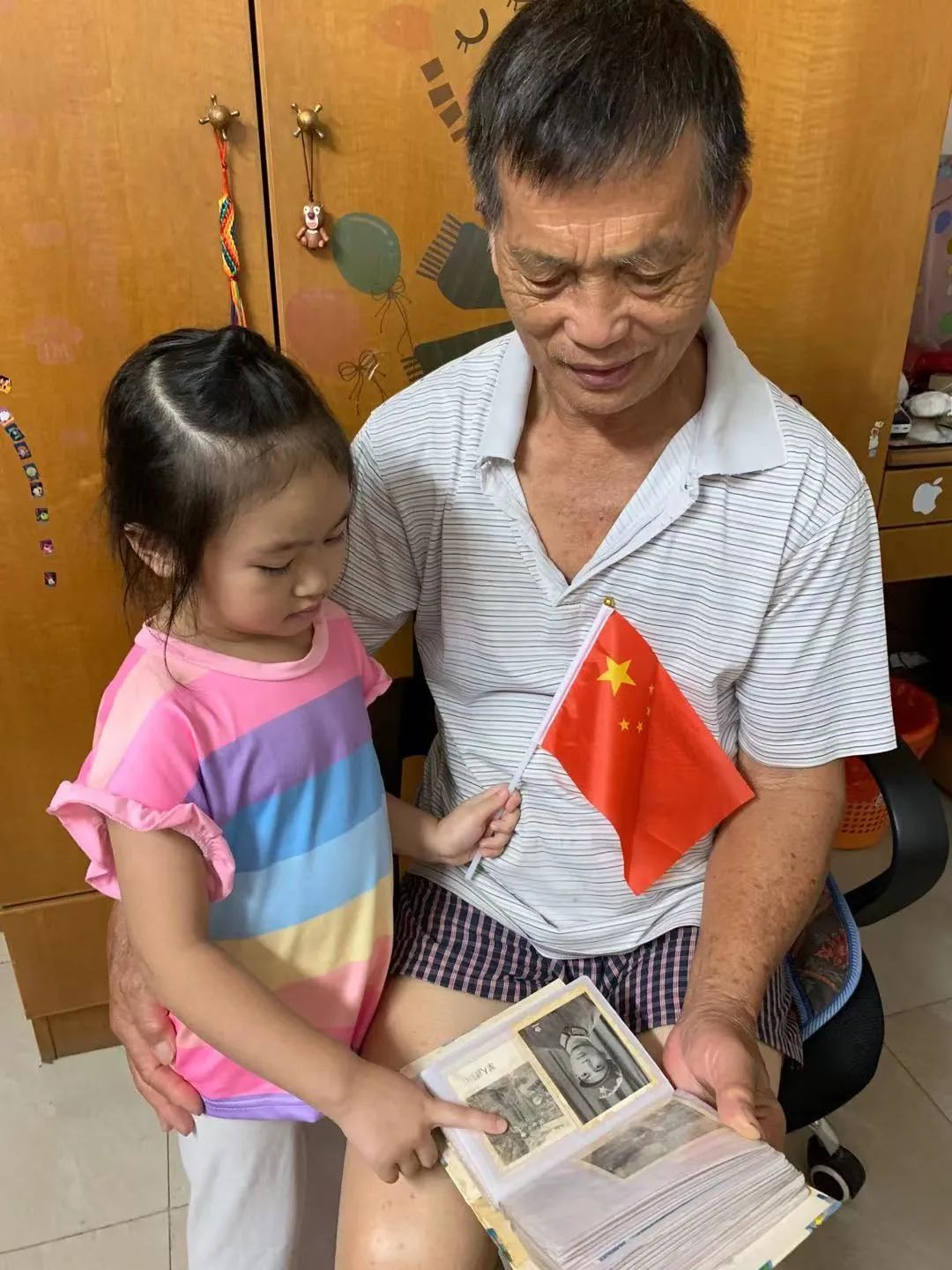 爱在重阳，孝润童心！永平一幼的孩子们多种形式给老人家送祝福~休闲区蓝鸢梦想 - Www.slyday.coM