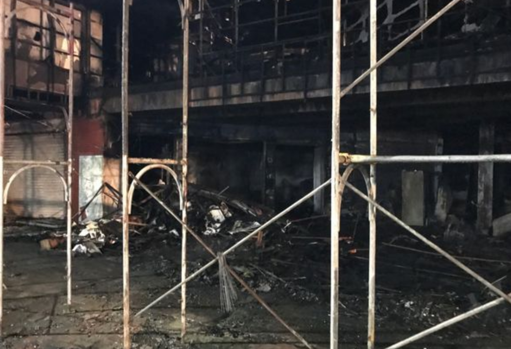 台湾高雄火灾事故遇难者中包含一名大陆同胞休闲区蓝鸢梦想 - Www.slyday.coM