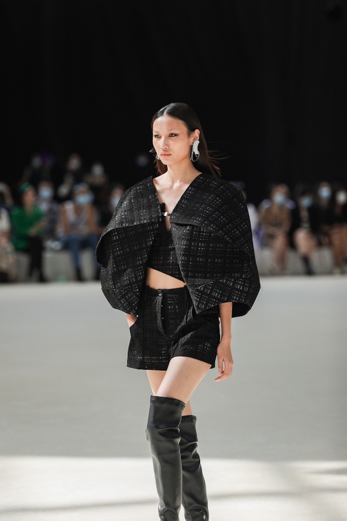2022春夏上海时装周一起看时装秀如何成为独立女性的对话场