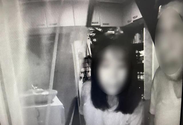 女孩服药轻生，父母还以为其在熟睡！多名网友异地报警，一场紧急救援在黑夜中展开休闲区蓝鸢梦想 - Www.slyday.coM