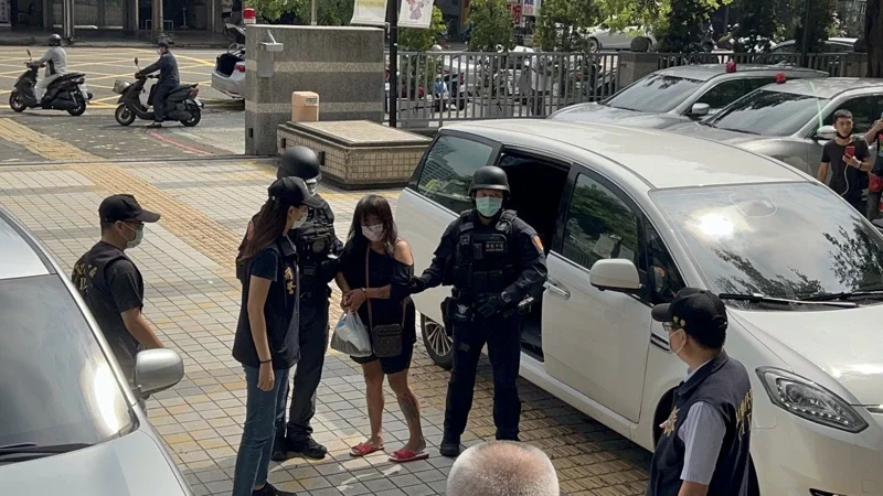 台警方出动特勤警力警戒（图片来源：《联合报》）