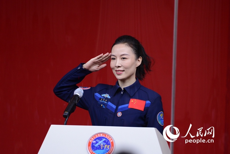 聆听神舟十三号航天员出征前的心声休闲区蓝鸢梦想 - Www.slyday.coM