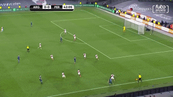 劳塔罗攻入精彩一球。