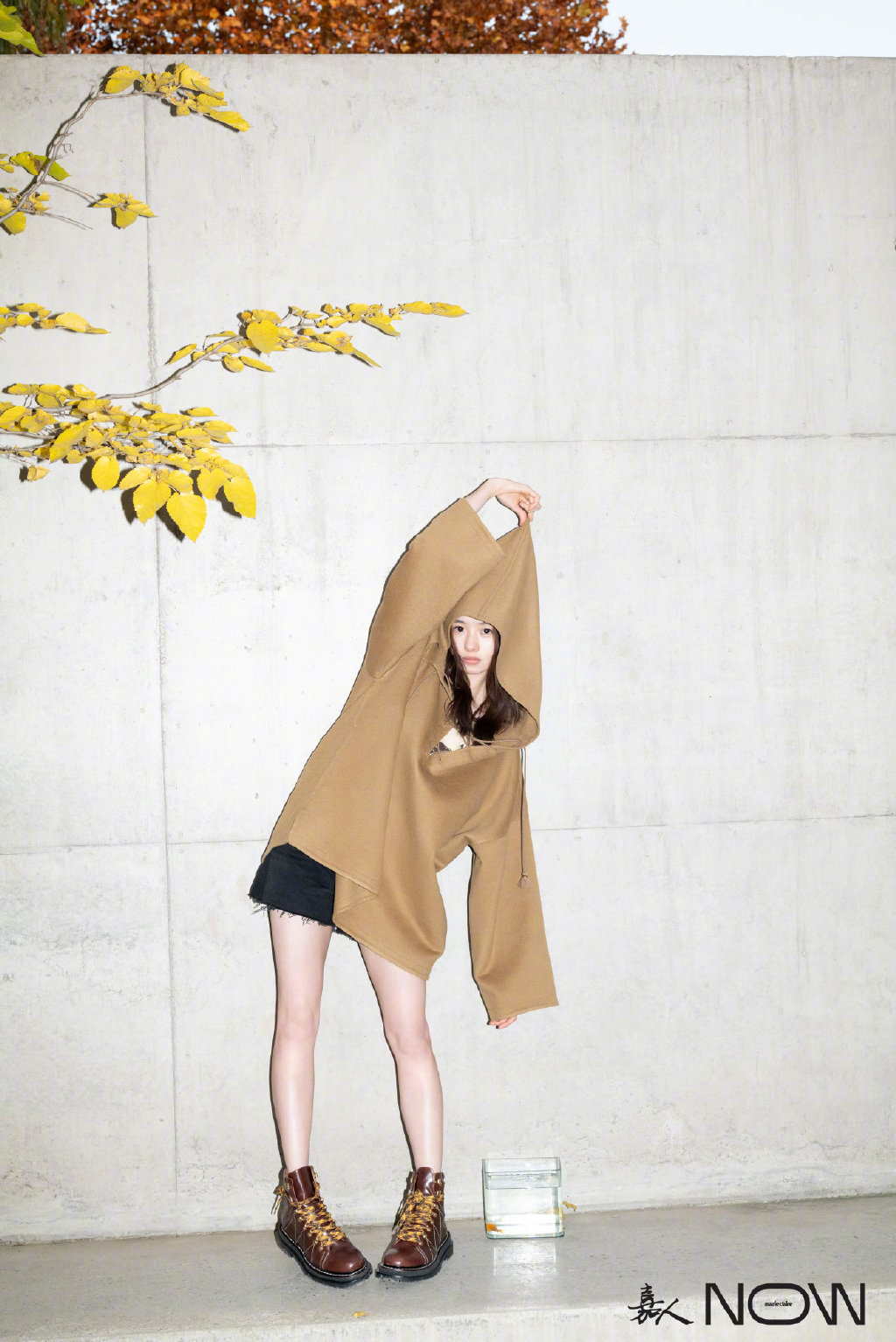 谋女郎刘浩存首登封面长相清纯但没辨识度网友怀疑张艺谋眼光