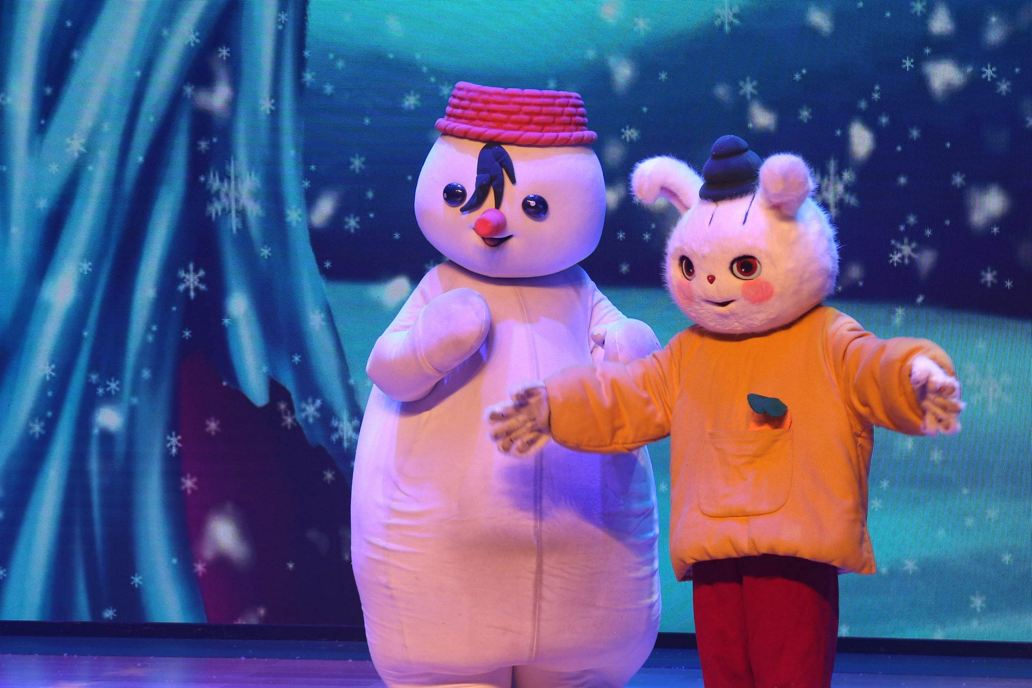 江南小剧场孵化服务中心(苏州保利)首部孵化剧目《雪孩子》首演