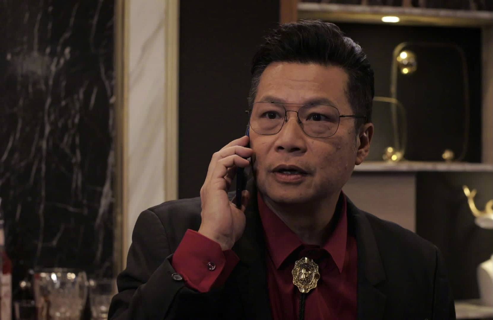 当然,还有一位老熟人就是韦家雄了,他的影视剧也很经典,早些年的