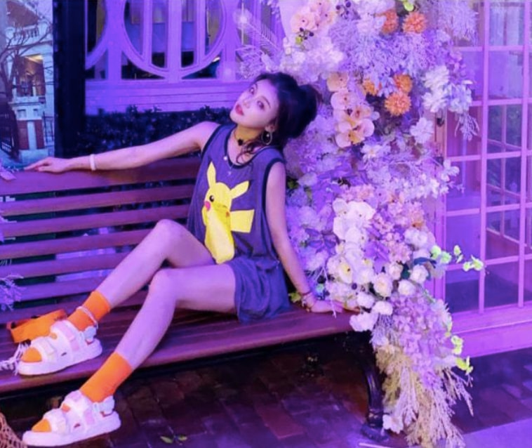 网红患抑郁症直播喝农药,直播间起哄喊“快喝”,后抢救无效离世休闲区蓝鸢梦想 - Www.slyday.coM 网红患抑郁症直播喝农药,直播间起哄喊“快喝”,后抢救无效离世休闲区蓝鸢梦想 - Www.slyday.coM