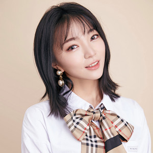 真当流量密码小潘潘被群嘲后其公司再推男版潘潘