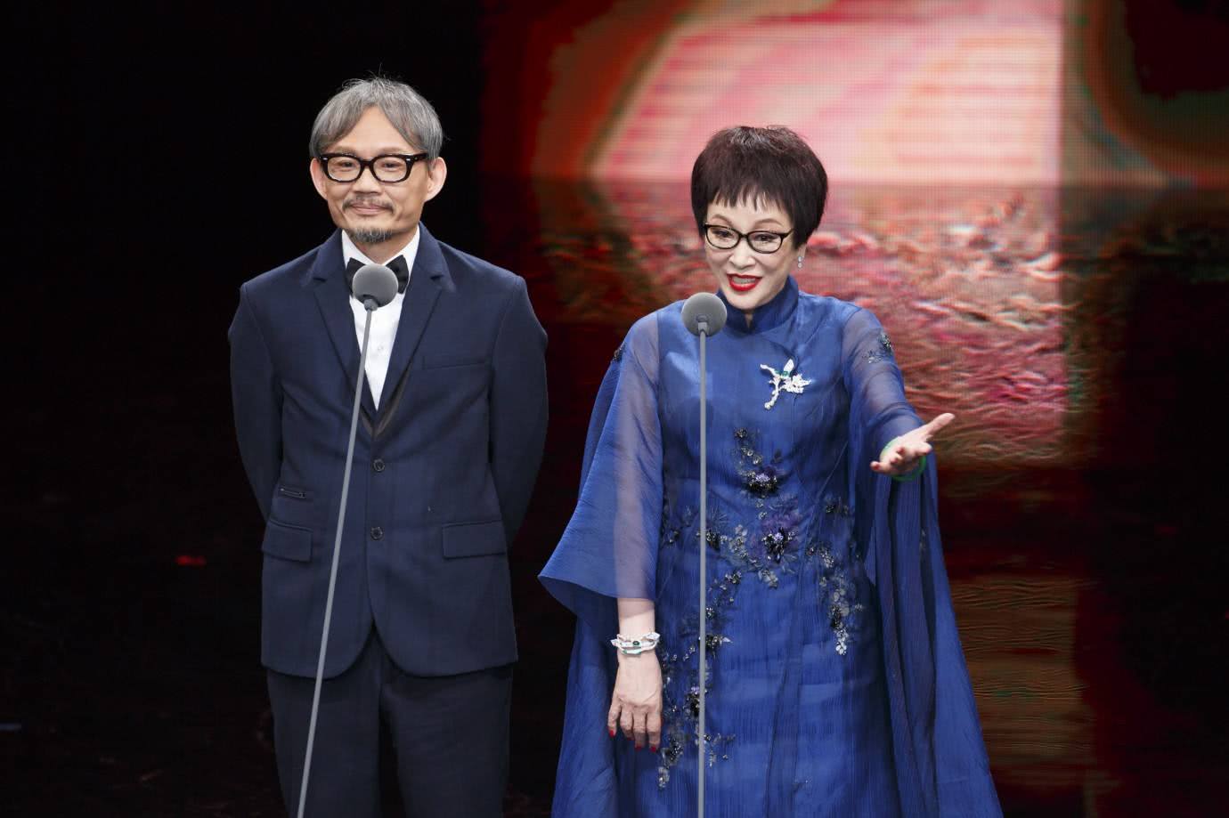 “侠女”徐枫:16岁出道,嫁债主,成就陈凯歌,她的上位史太精彩|徐枫|胡金铨|汤君年_新浪新闻