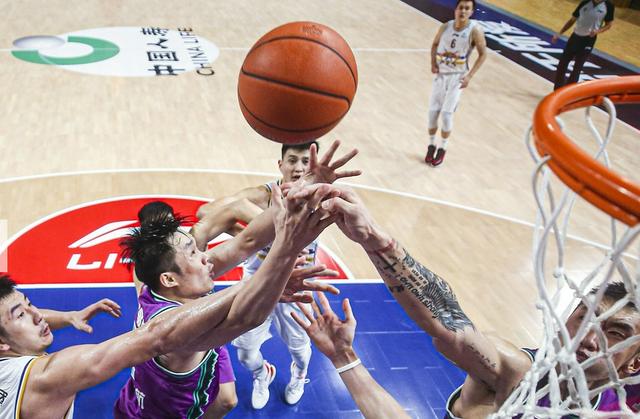 速评：丁彦雨航单节三分球3投3中，他正在转型，山东千万不要心急休闲区蓝鸢梦想 - Www.slyday.coM