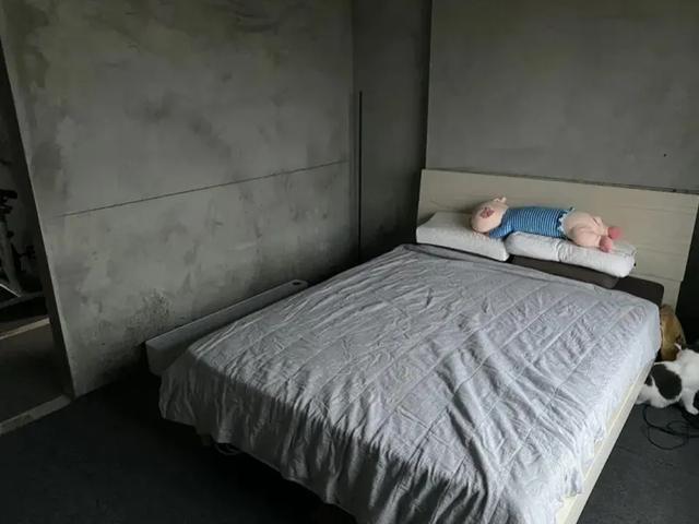 我跟女友住170米大平层毛坯房这种快乐一般人想像不到