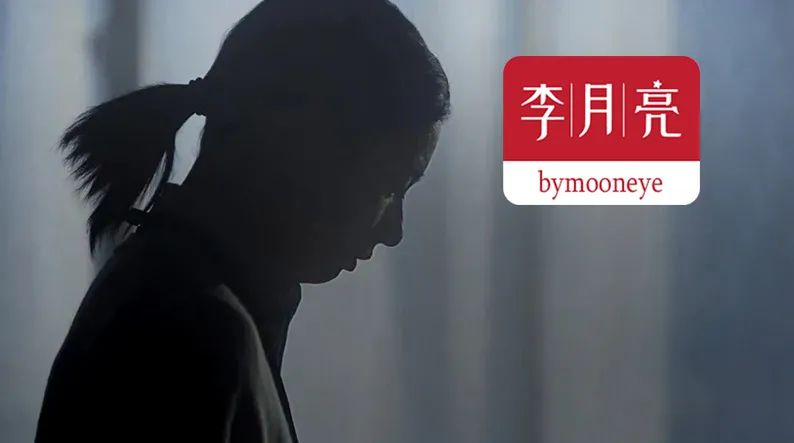 上海独居女孩被藏尸行李箱，现场监控曝光：她本有3次逃生的机会……休闲区蓝鸢梦想 - Www.slyday.coM