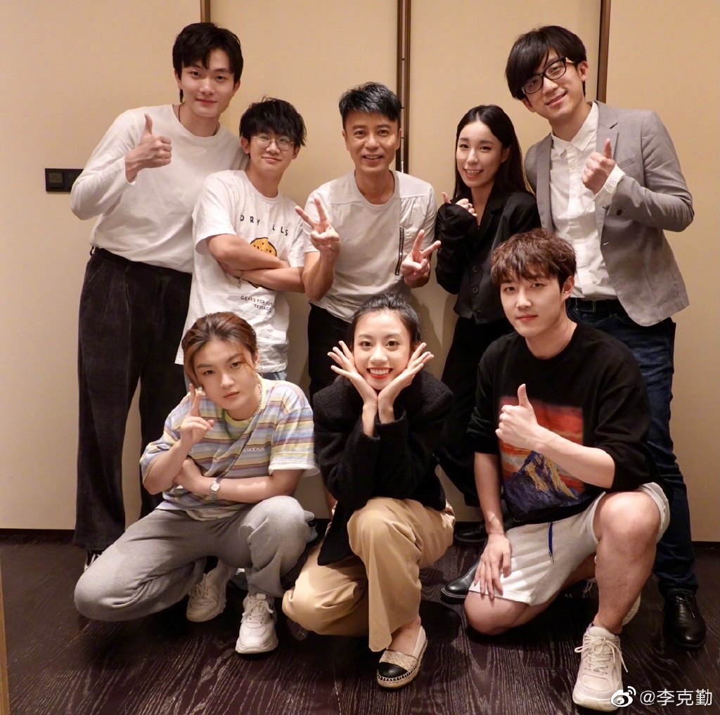 李克勤发长文告别《好声音》 晒台前幕后照片充满不舍之情休闲区蓝鸢梦想 - Www.slyday.coM