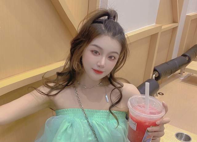 网红猫猫子直播自杀的原因揪心!因网友怂恿才逞强喝下农药休闲区蓝鸢梦想 - Www.slyday.coM 网红猫猫子直播自杀的原因揪心!因网友怂恿才逞强喝下农药休闲区蓝鸢梦想 - Www.slyday.coM