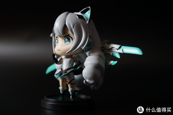 天选姬给你加油华硕天选姬手办开箱