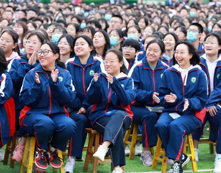 昌乐二中第十八届体育美食节开幕