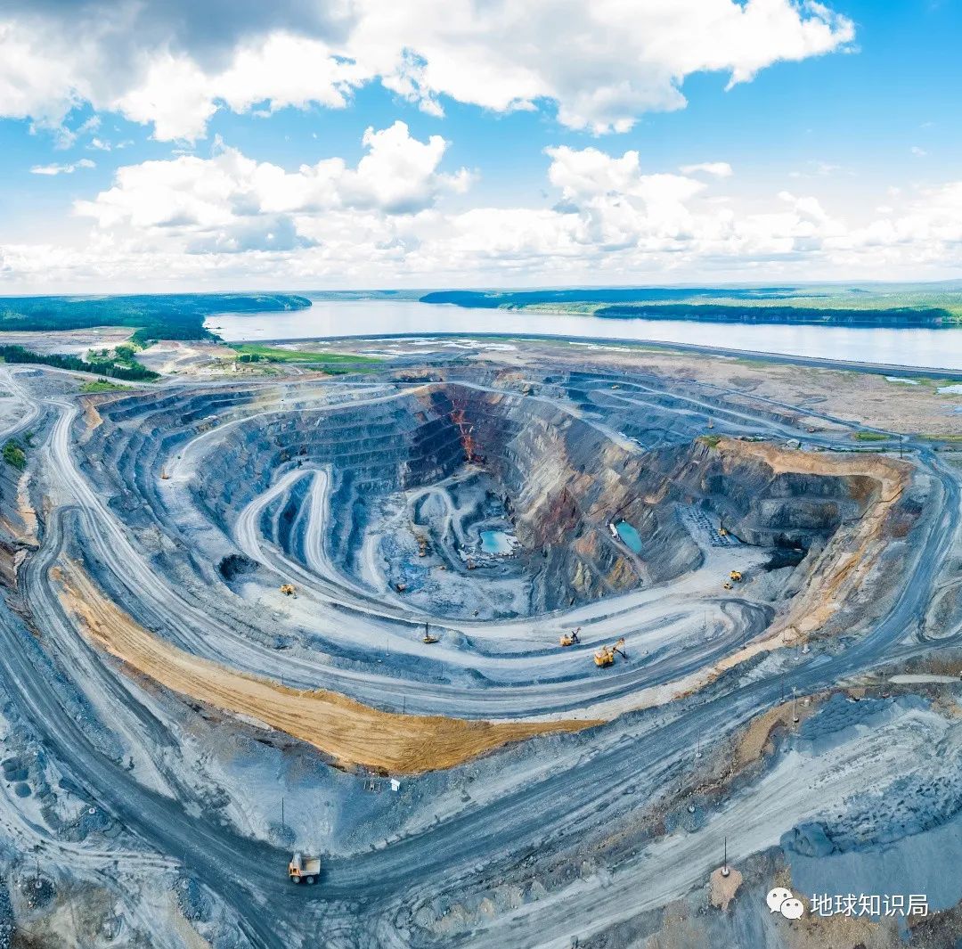 俄罗斯困在路上