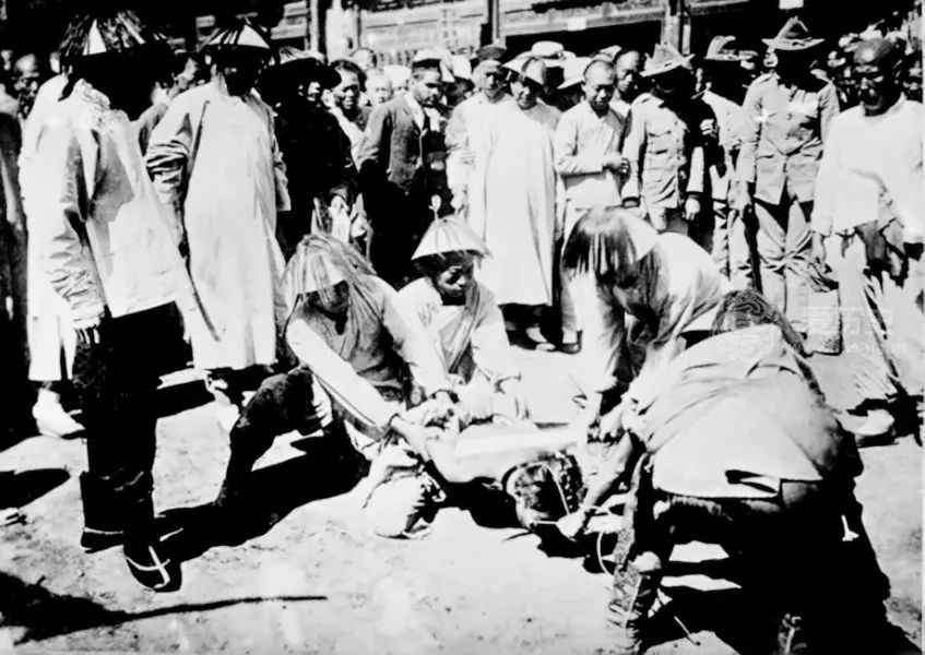 网红直播又出人命了！患抑郁症主播被粉丝怂恿直播喝农药自杀…休闲区蓝鸢梦想 - Www.slyday.coM