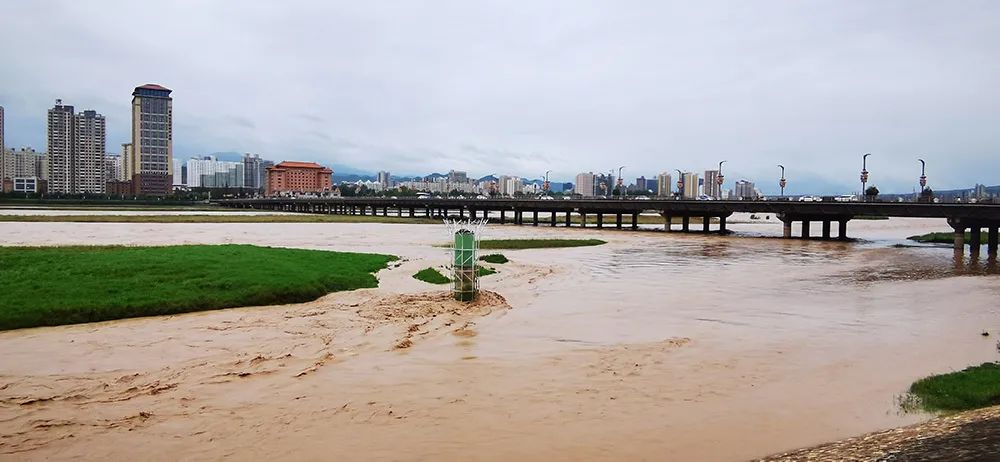 区域暴雨过程极端性强,有20个国家气象站达到极端降水阈值;9月以来
