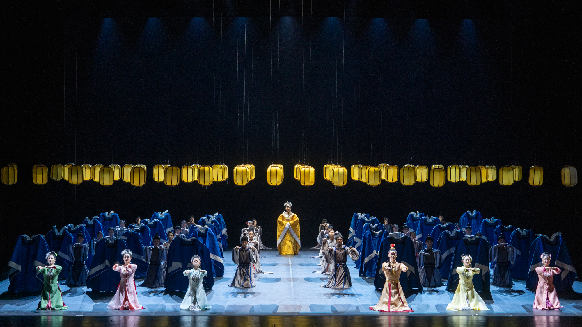 黎星李超导演原创民族舞剧红楼梦登台国家大剧院