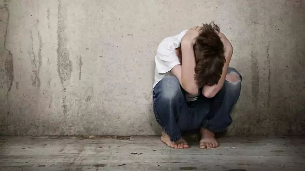 网红直播又出人命了！患抑郁症主播被粉丝怂恿直播喝农药自杀…休闲区蓝鸢梦想 - Www.slyday.coM