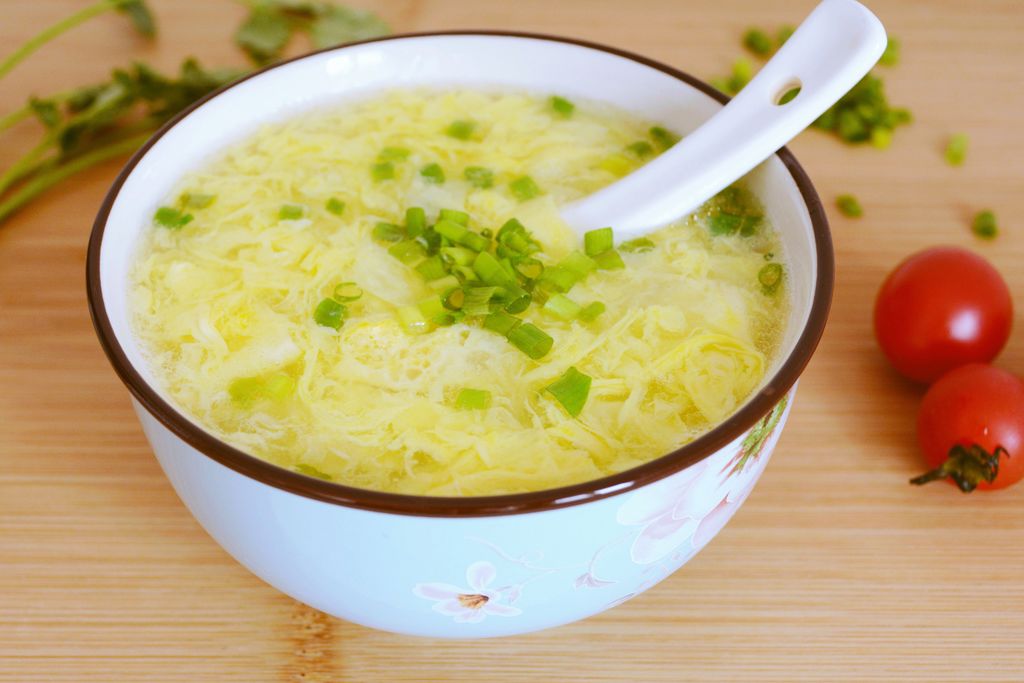 一个鸡蛋一根葱教你做好吃的蛋花汤简单又营养