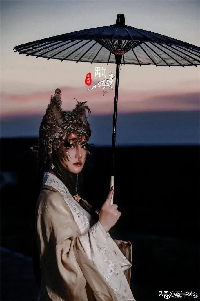 一人一生活嘉玲仿妆扮成各种角色走进山海经的奇妙世界