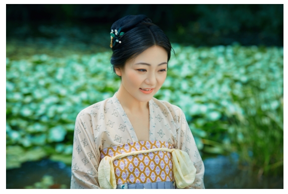 国风歌者刘珂矣概念国风写真荷风逐梦发布