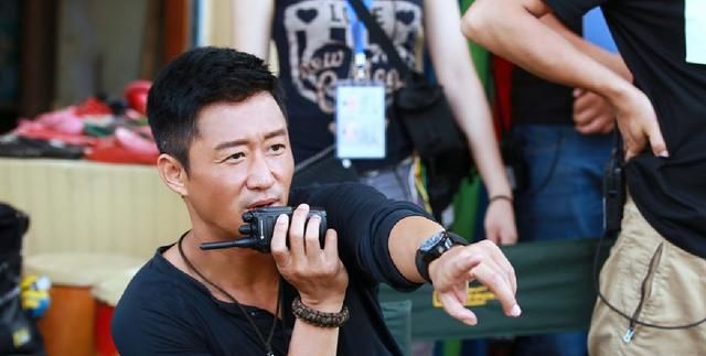 太酸了!成龙接受采访,称自己演戏几十年不如吴京4部剧!休闲区蓝鸢梦想 - Www.slyday.coM 太酸了!成龙接受采访,称自己演戏几十年不如吴京4部剧!休闲区蓝鸢梦想 - Www.slyday.coM