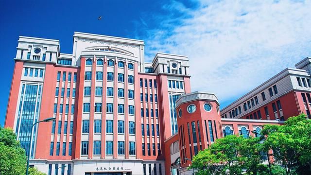 华东工业大学为何两年后就改成上海理工上海机械学院的前世今生