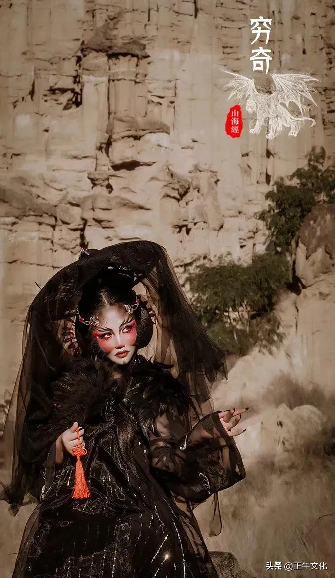 一人一生活嘉玲仿妆扮成各种角色走进山海经的奇妙世界