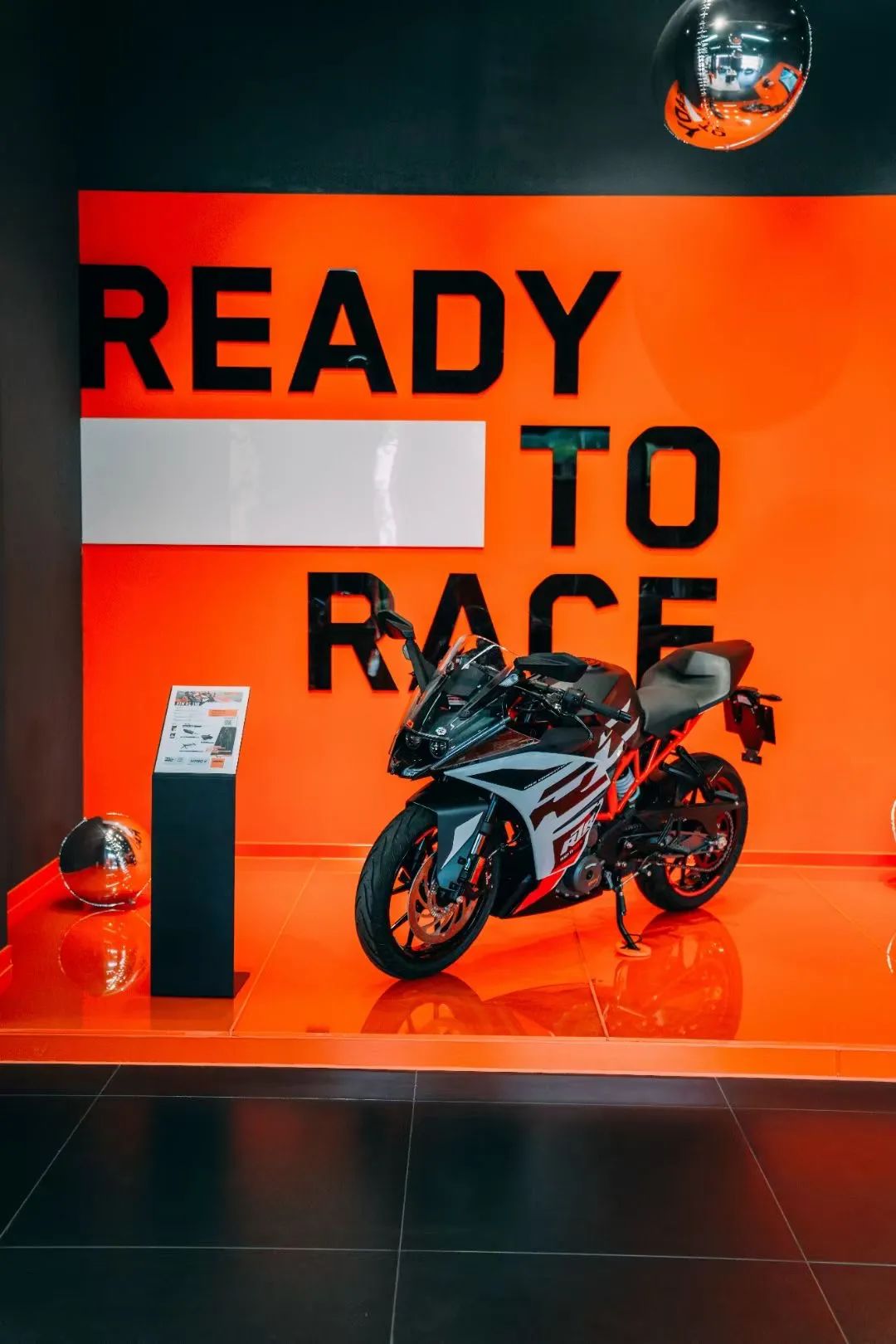 广州众悦摩托ktmr2r广州店正式开业骑士文化中的橙色力量