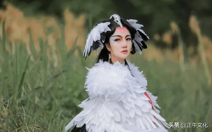 一人一生活嘉玲仿妆扮成各种角色走进山海经的奇妙世界