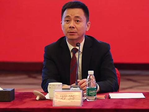 行长被开、股价腰斩、净利三连跌 江西银行怎么