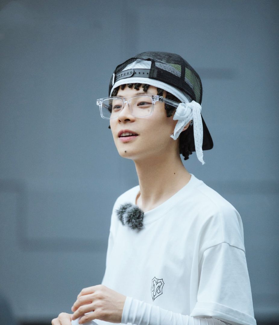 只因一句承诺披荆斩棘的哥哥布瑞吉2018年刚走红就与老婆结婚