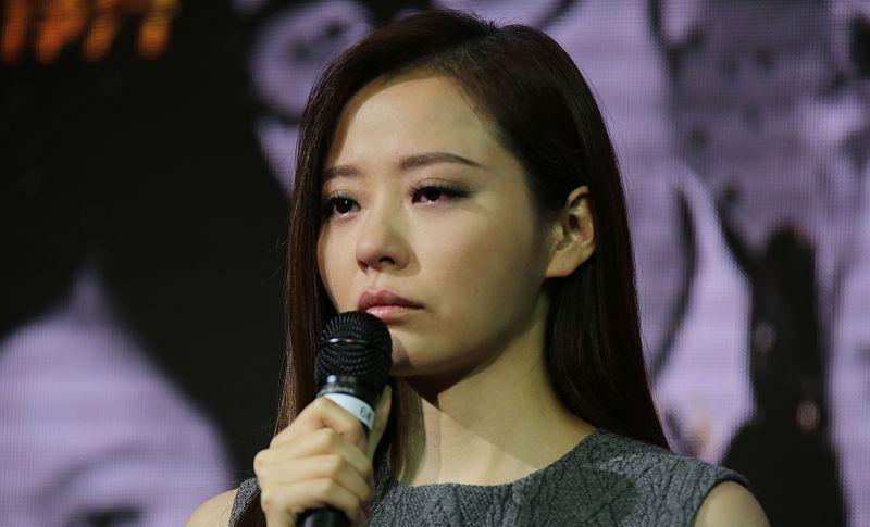 张靓颖,就这样被渣男当了15年的提款机,可曾后悔过当初的选择?