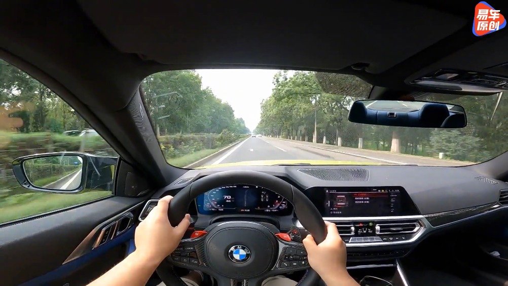 开着宝马m4雷霆版我慌了!