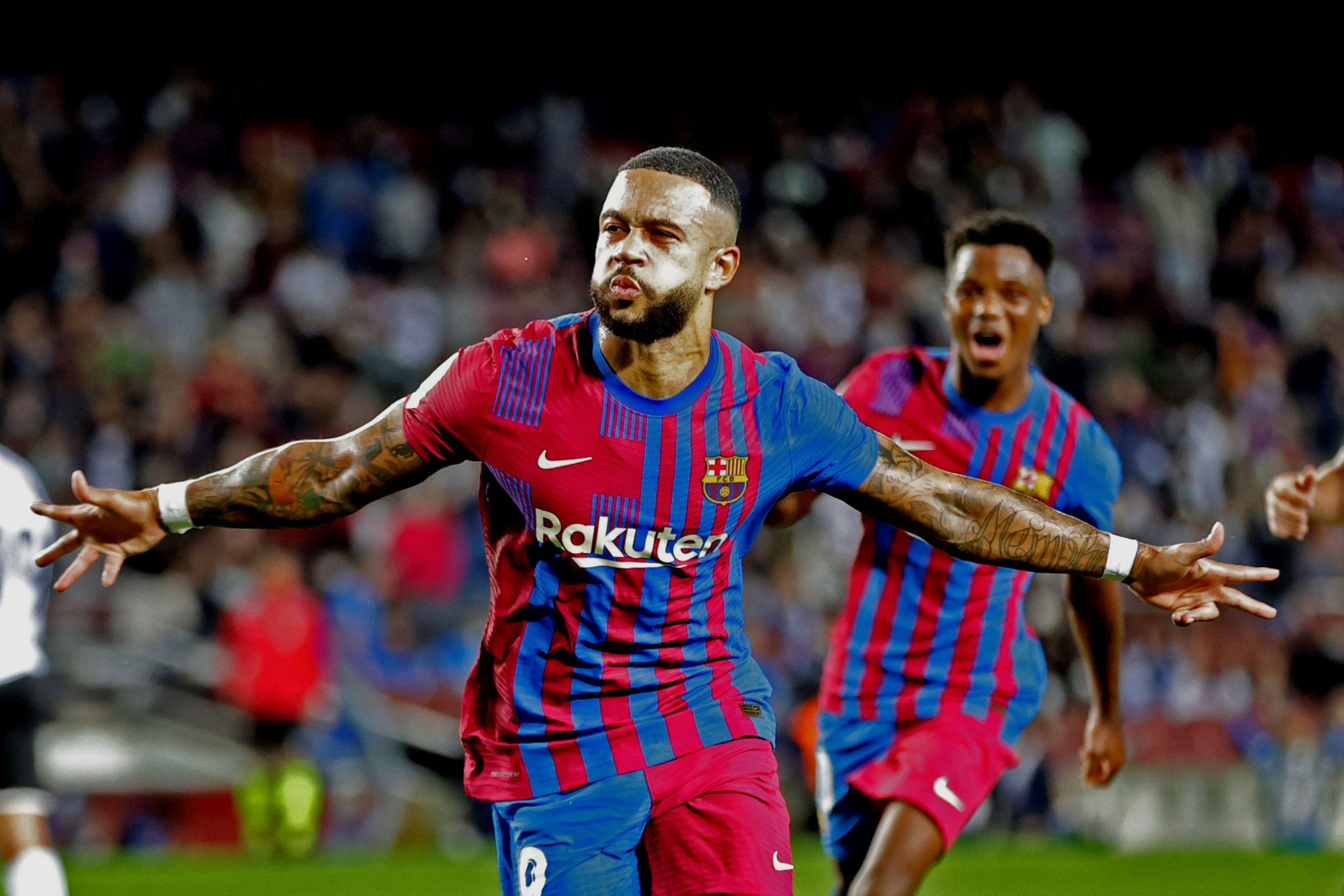 足球西甲联赛巴萨胜巴伦西亚