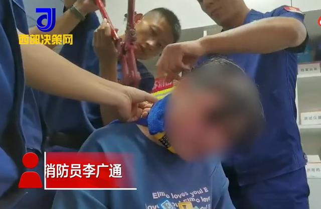 用钢丝球帮爸爸洗车，剪妈妈身份证照片做生日贺卡！这一届娃太能了休闲区蓝鸢梦想 - Www.slyday.coM