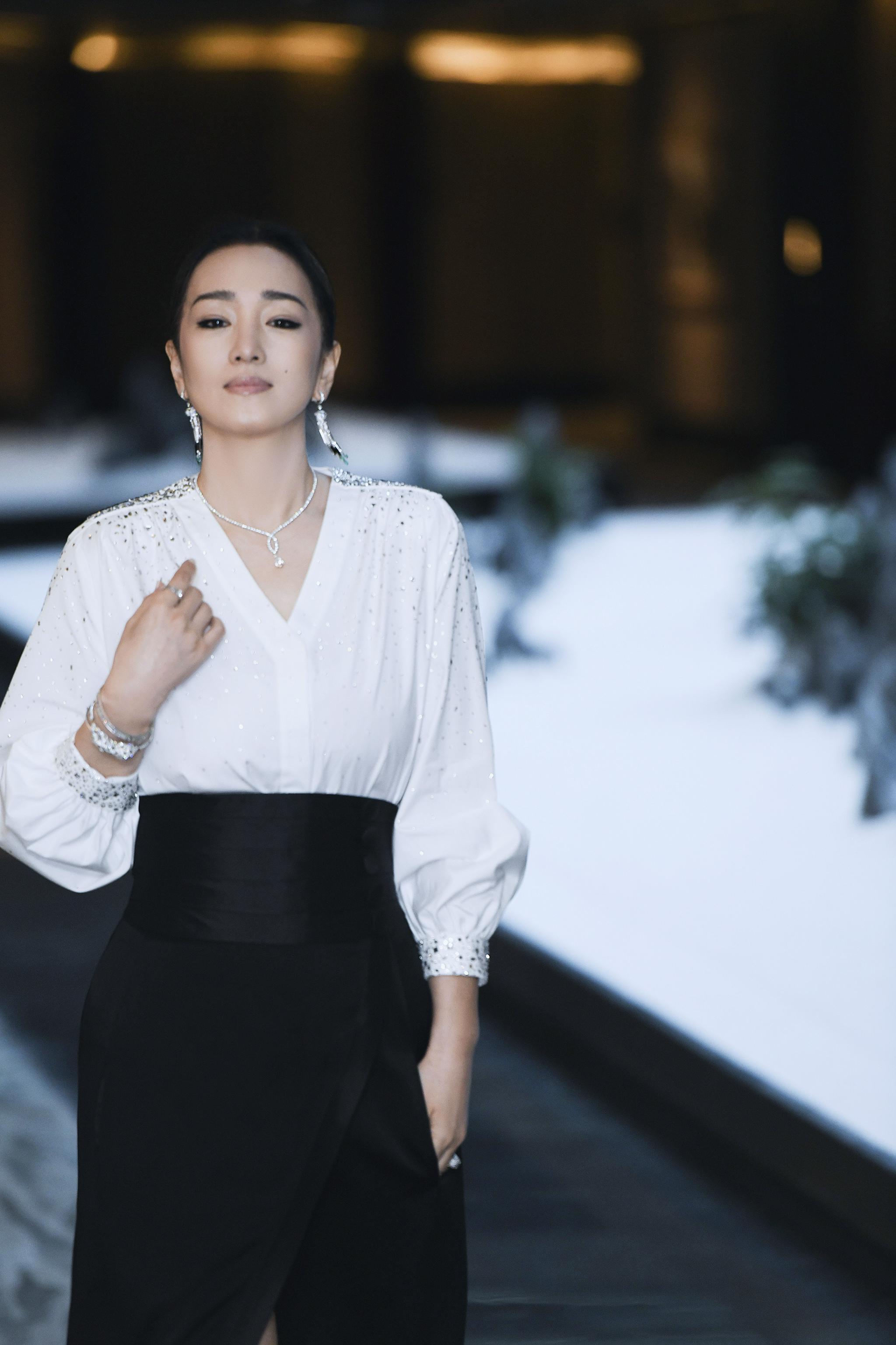 巩俐内心纯净演员之本丨人物