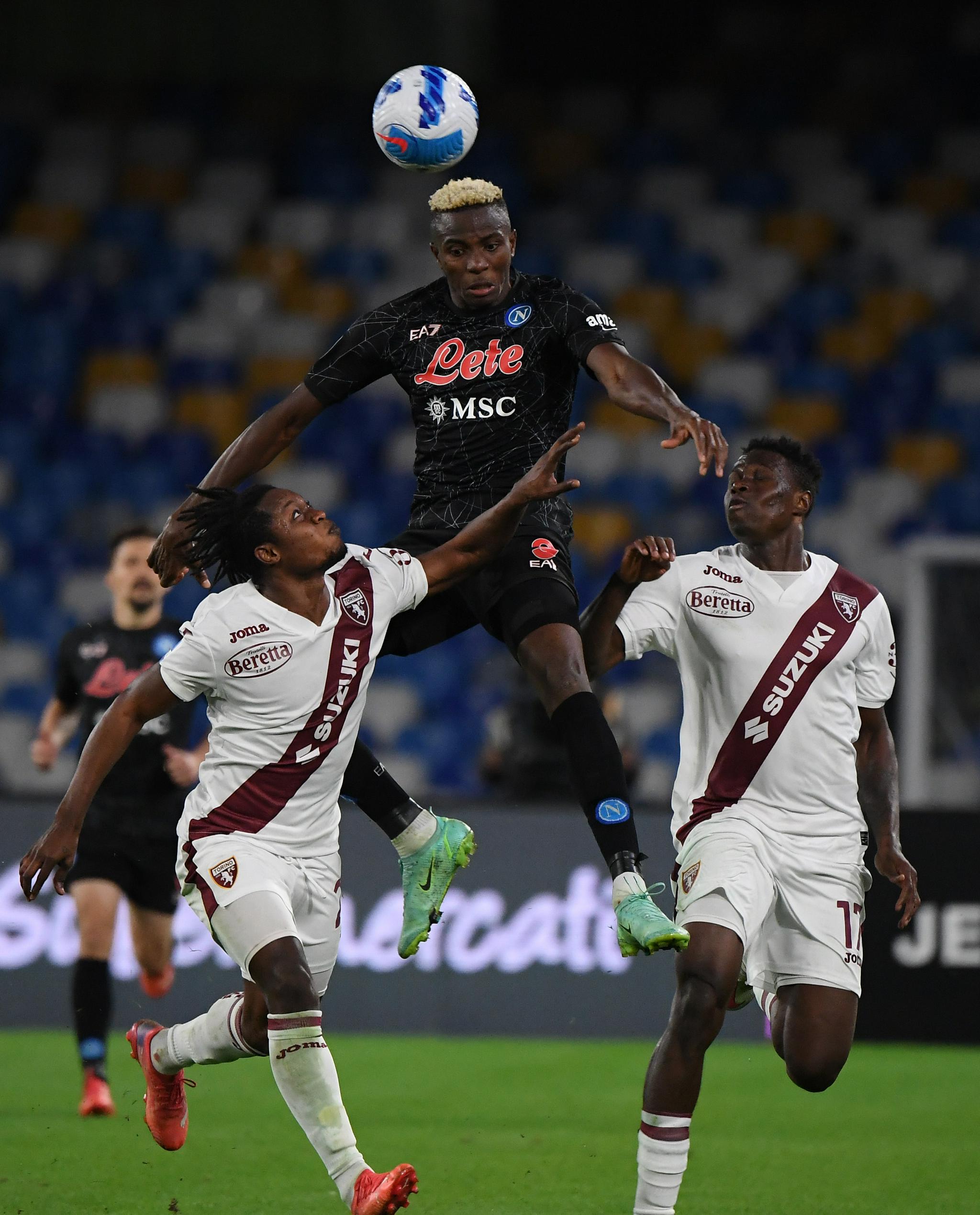 足球意甲那不勒斯胜都灵