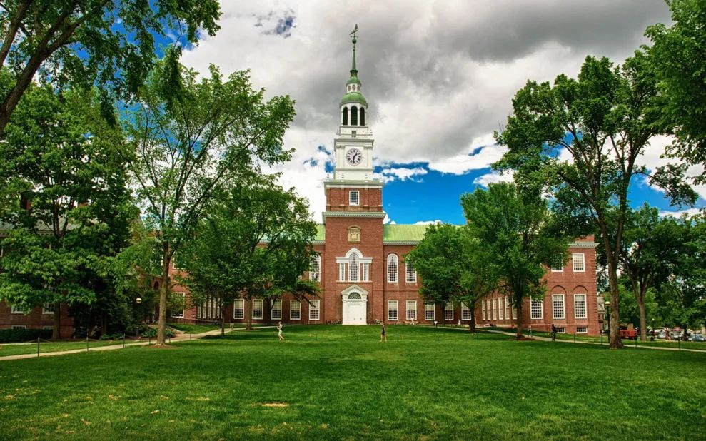 李咏女儿去的哥大巴纳德学院怎么就成野鸡大学了