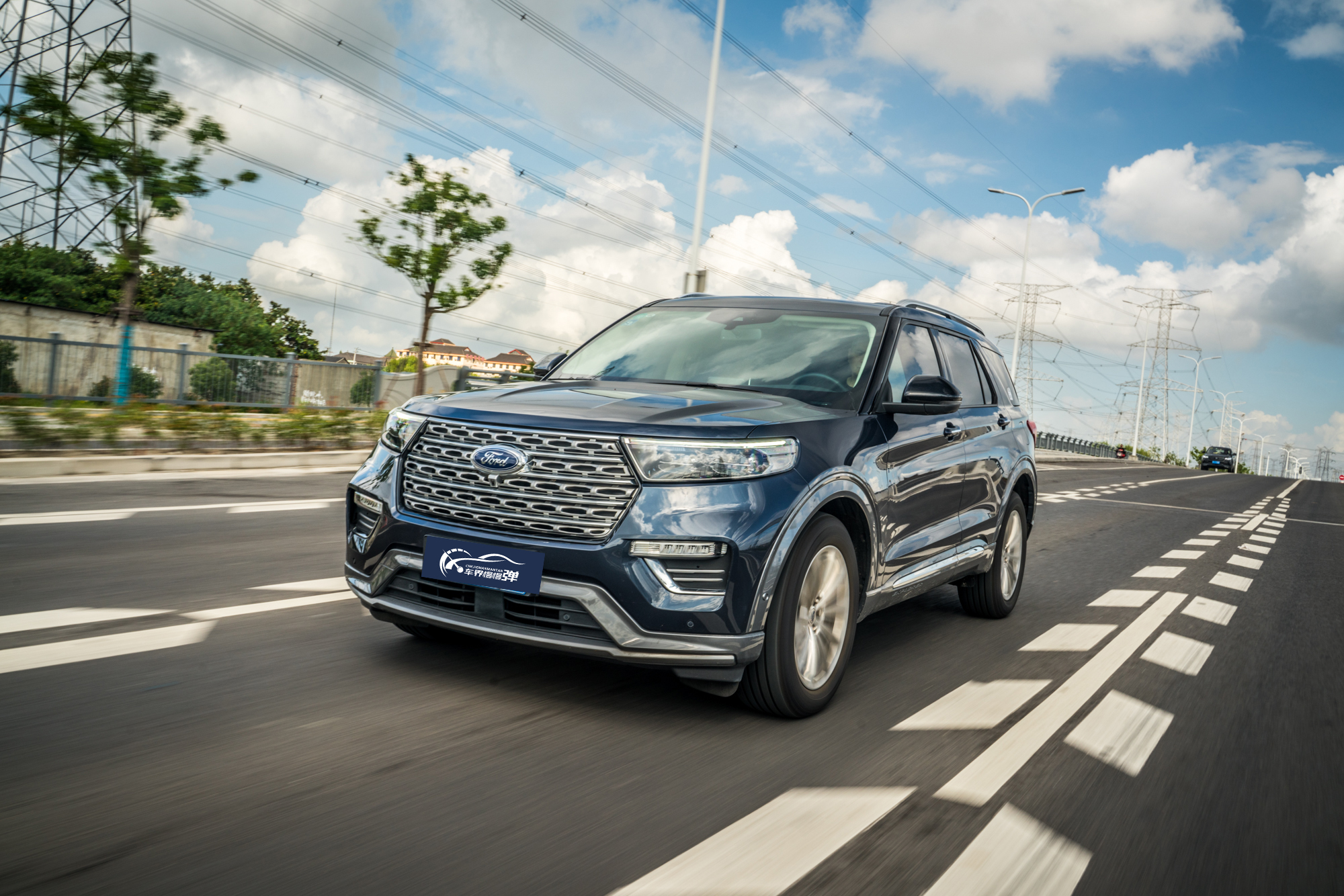 弹车评测:长安福特探险者,性能与舒适能否兼顾?-新浪汽车