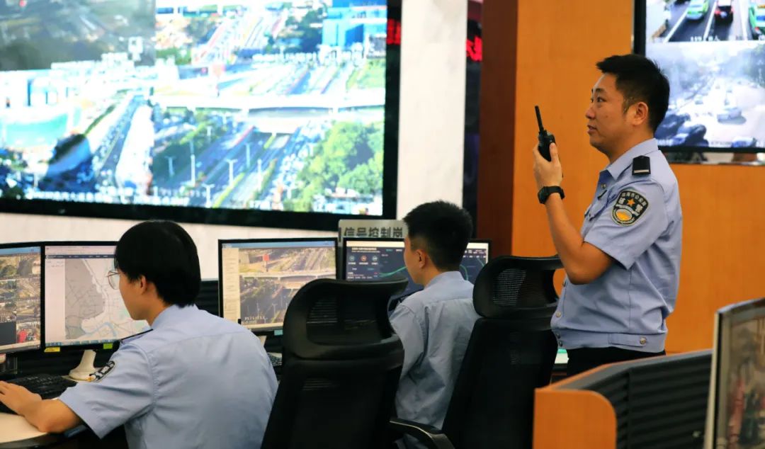 男子被压断3根手指，中山、珠海交警联手做了这件事！妻子泪崩……休闲区蓝鸢梦想 - Www.slyday.coM