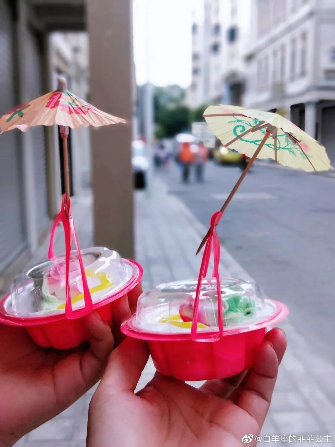 童年蛋糕上的小纸伞究竟有什么来头